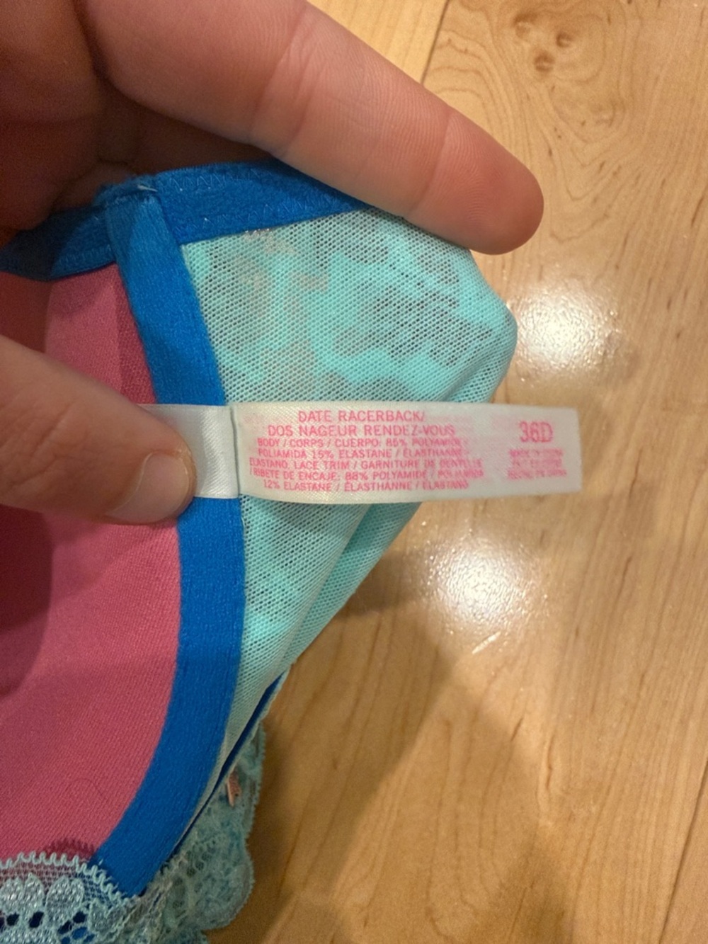Victorias Secret Bras 36D - Picture 5 of 5